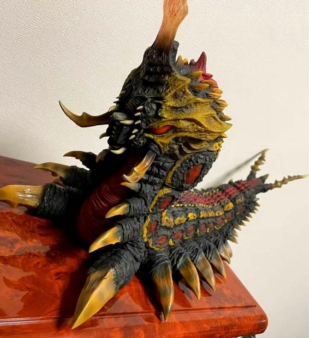 エクスプラス 東宝30cmシリーズ　GOWROW バトラ幼虫決定版