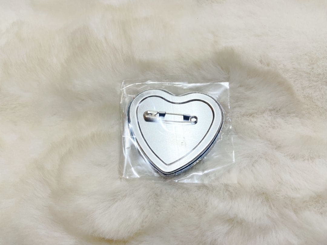 綾波レイ バレンタインクランチBOX 缶バッジ