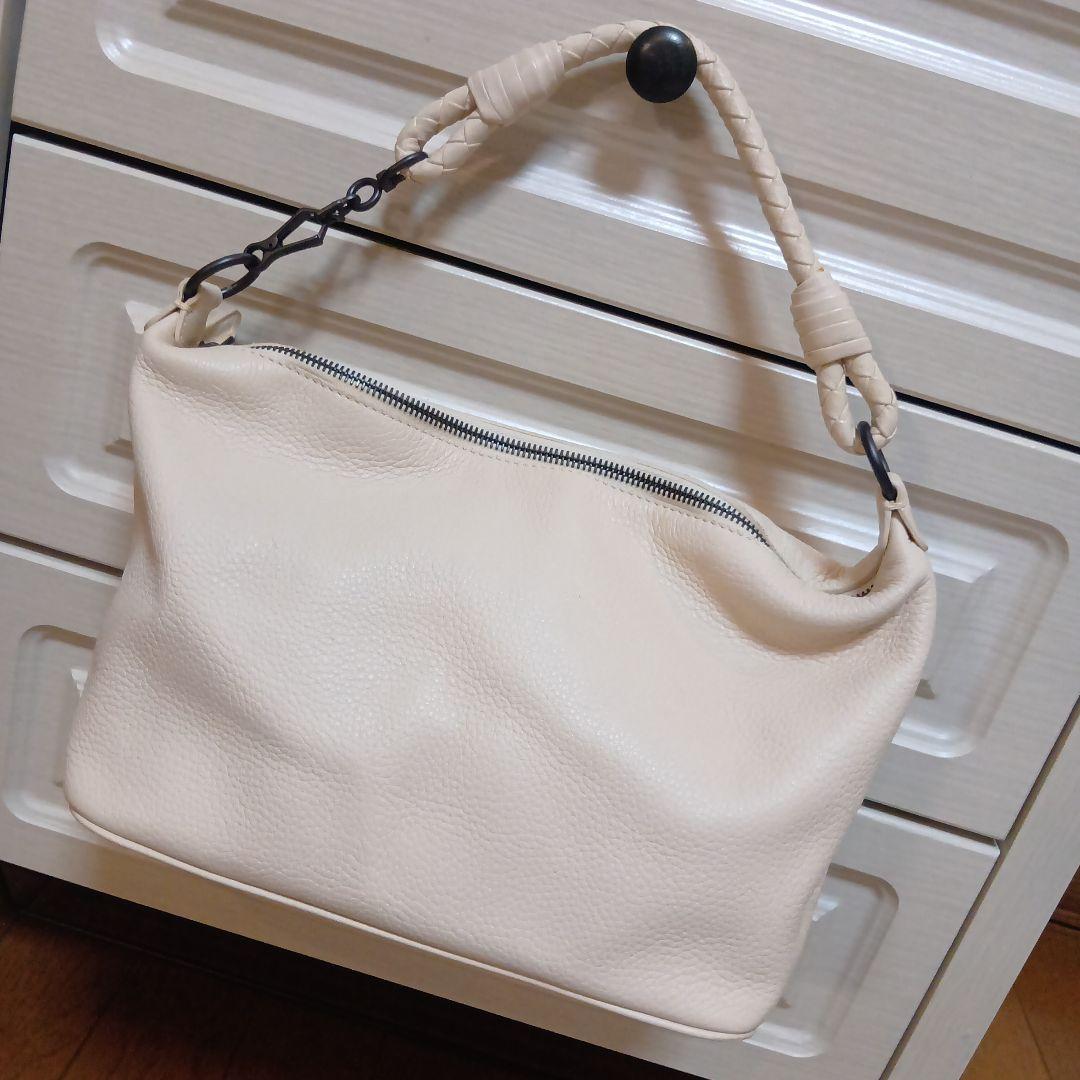 BOTTEGA VENETA ショルダーバッグ クリーム