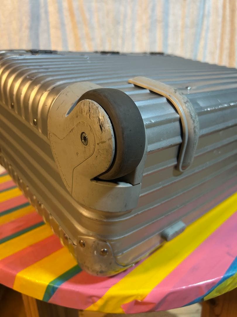 リモワ　パイロット　トロリー　２輪　カナダ製