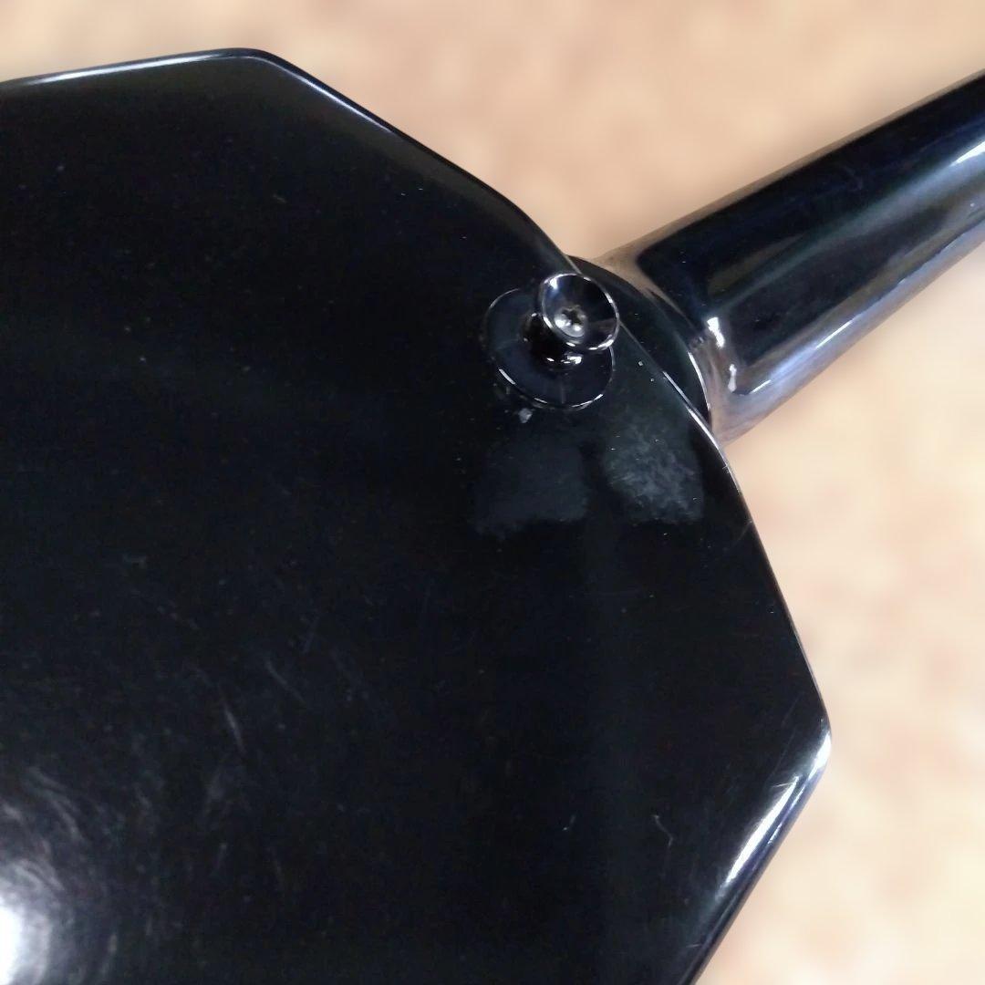 ②スタインバーガータイプ　ヘッドレスギター