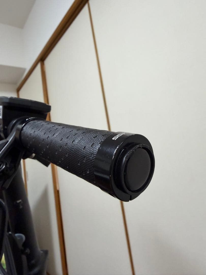 きなきな　ADO Air 20 Pro 電動アシスト自転車　グレー