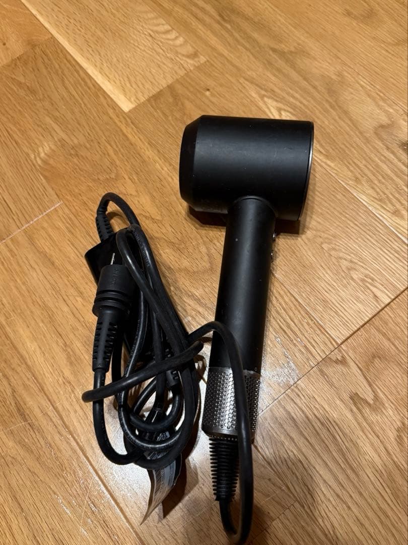 動作良好　Dyson ヘアドライヤー　付属品5つ