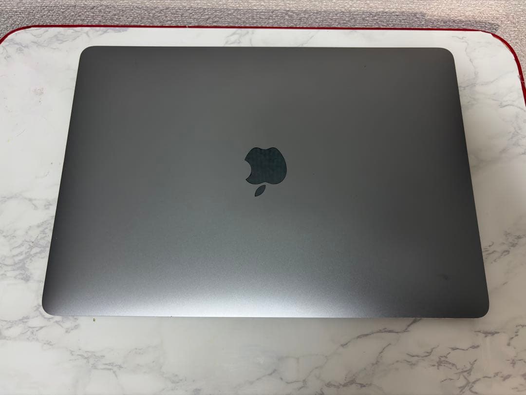 MacBook Pro 2017モデル i5/8GB/256GB_SPG 箱付き