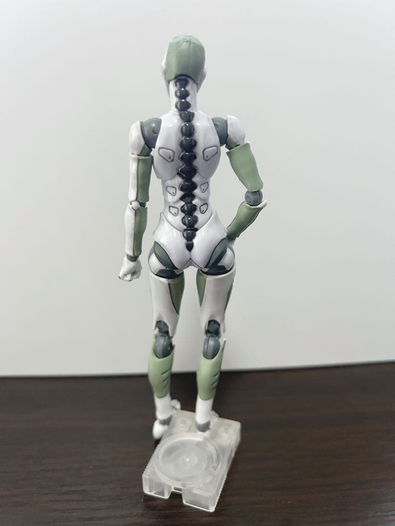 東亜重工合成人間 女性モデル