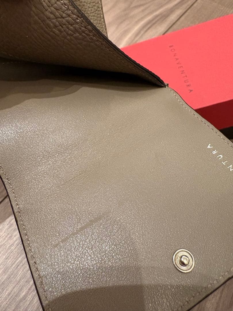 【極美品】BONAVENTURAマイクロウォレット エトープ