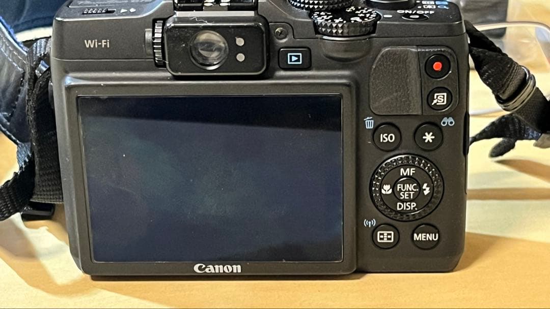 Canon PowerShot G16 本体、バッテリー、取扱説明書付き