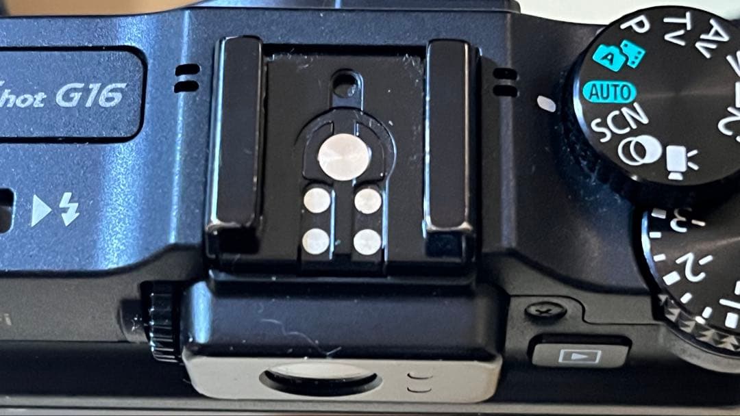 Canon PowerShot G16 本体、バッテリー、取扱説明書付き