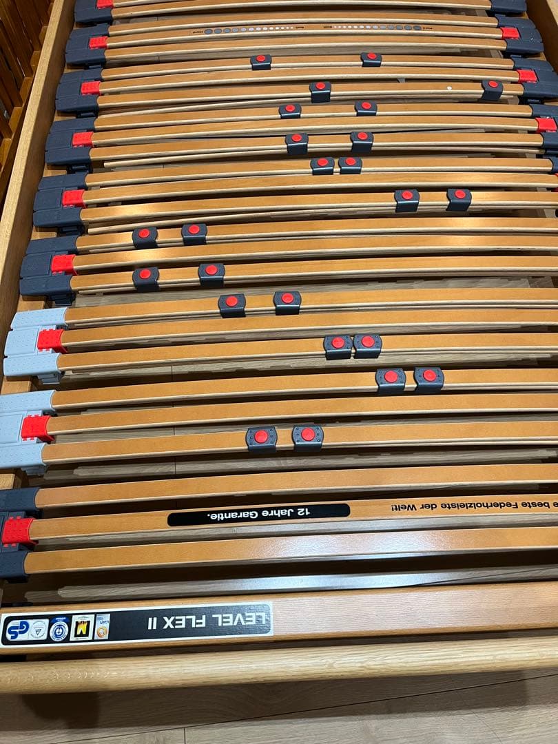 カリモク　ベッドフレーム