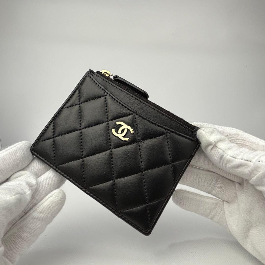 CHANEL シャネル　フラグメントケース　ケース　ラムスキン