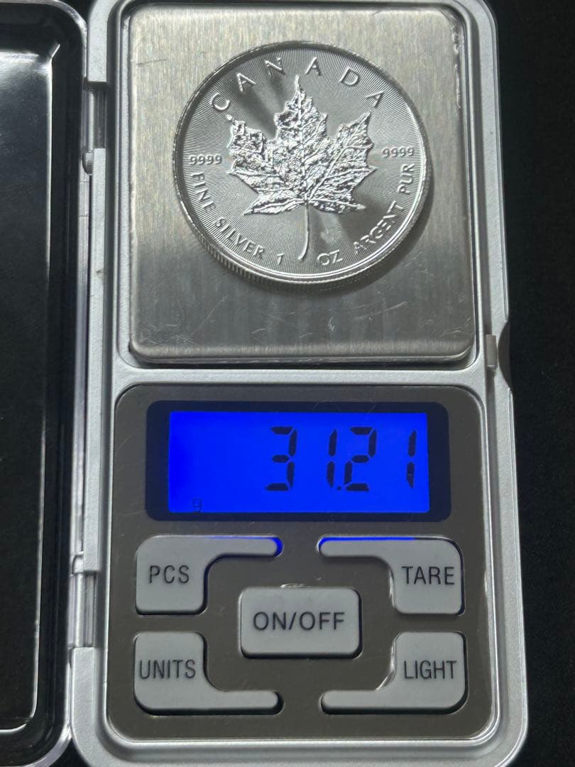 カナダ 2021年 メイプルリーフ 1オンス 銀貨　ケース付き