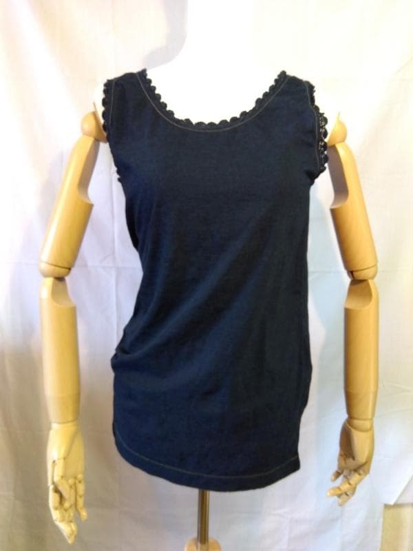 ク*リ様 45R ネイビー ノースリーブ タンクトップ　レース付き　星2つ　サイ