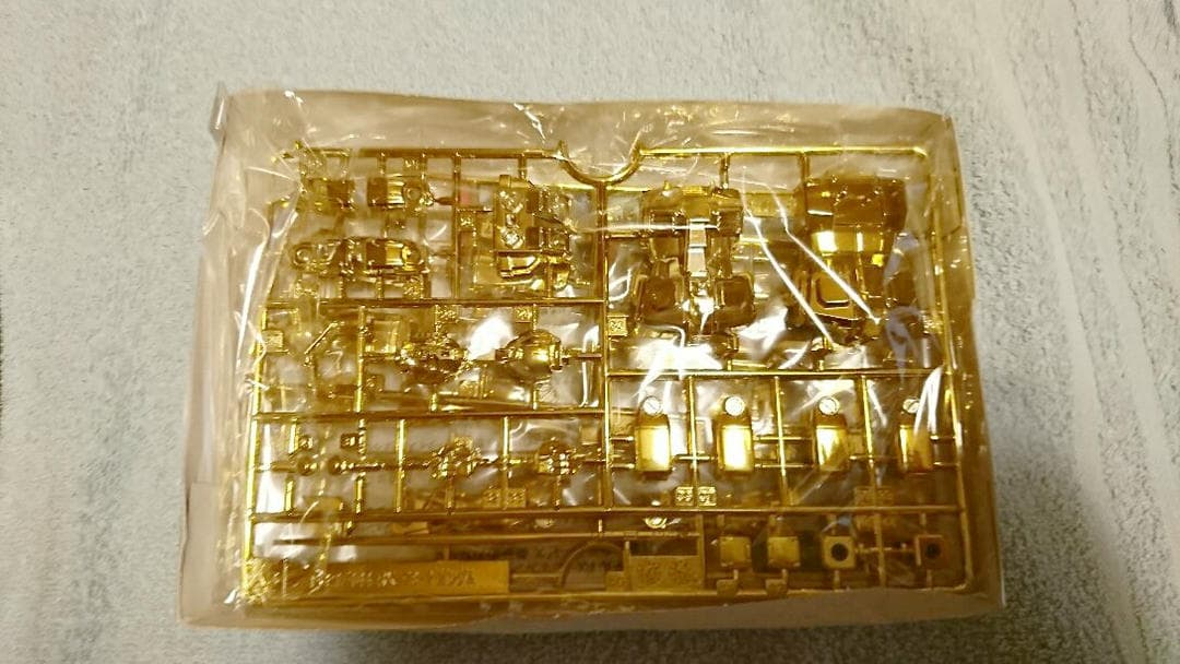 FG RX-78-2ガンダム ゴールドメッキバージョン