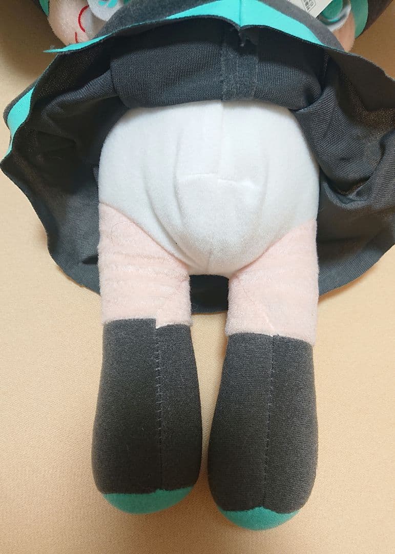 初音ミク メガジャンボ寝そべりぬいぐるみ