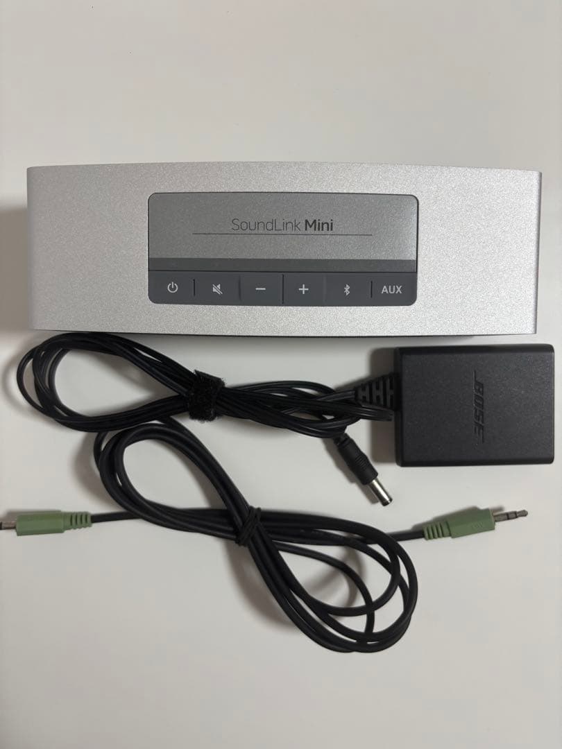 BOSE SoundLink Mini ケーブル・充電器付きワイヤレススピーカー