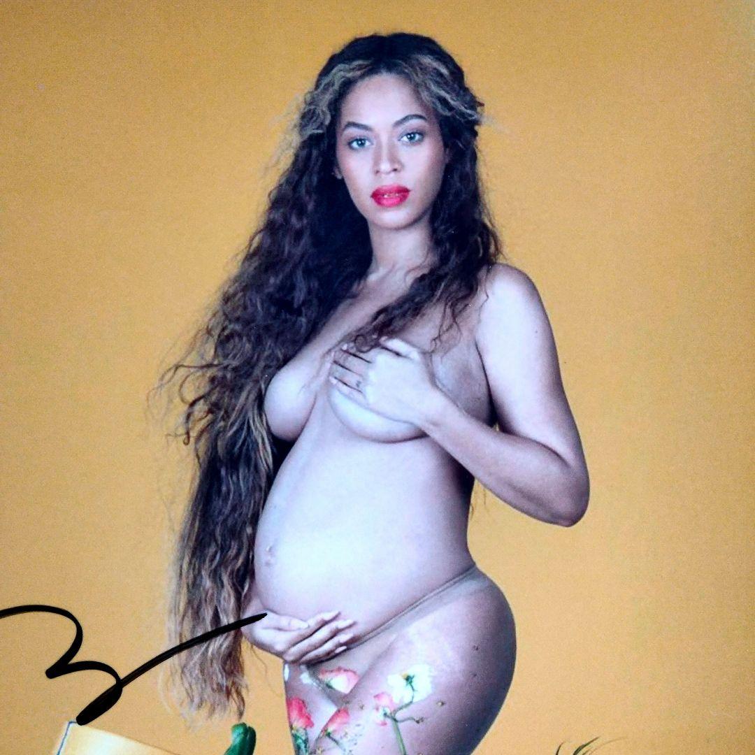 セール中…ビヨンセ直筆サイン入り超 特大写真…グラミー賞アーチスト…