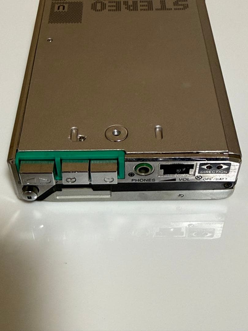 AIWA HS-U7 カセットプレーヤー