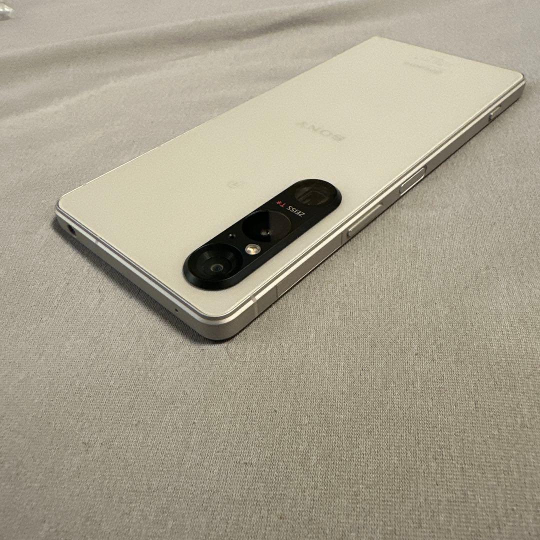 SONY Xperia 1 V docomo SO-51D SiMフリー 3