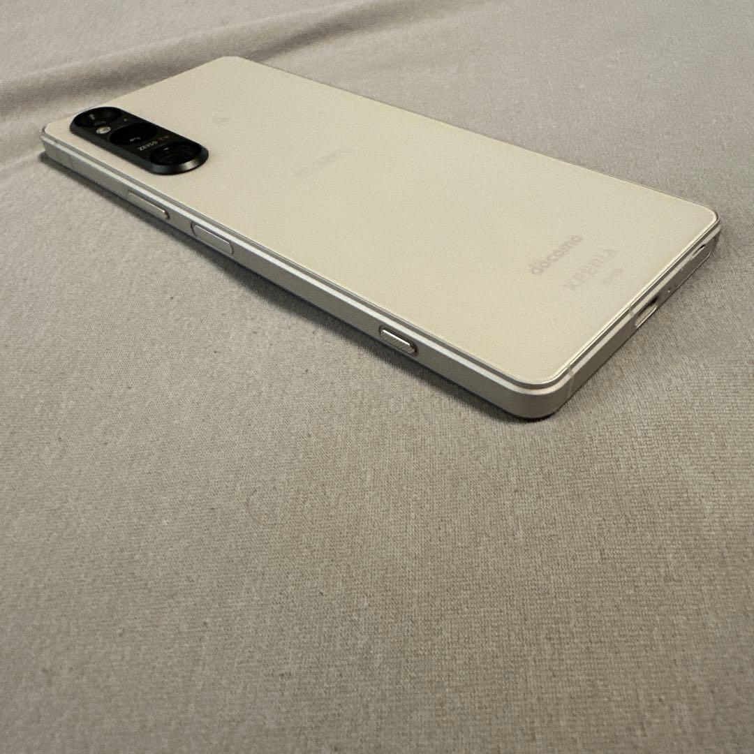 SONY Xperia 1 V docomo SO-51D SiMフリー 3