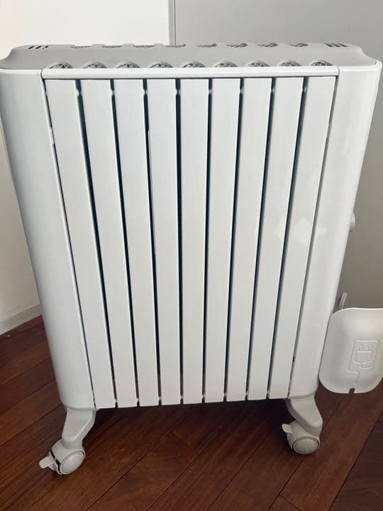 未使用品 DeLonghi RHJ75V0915-GY