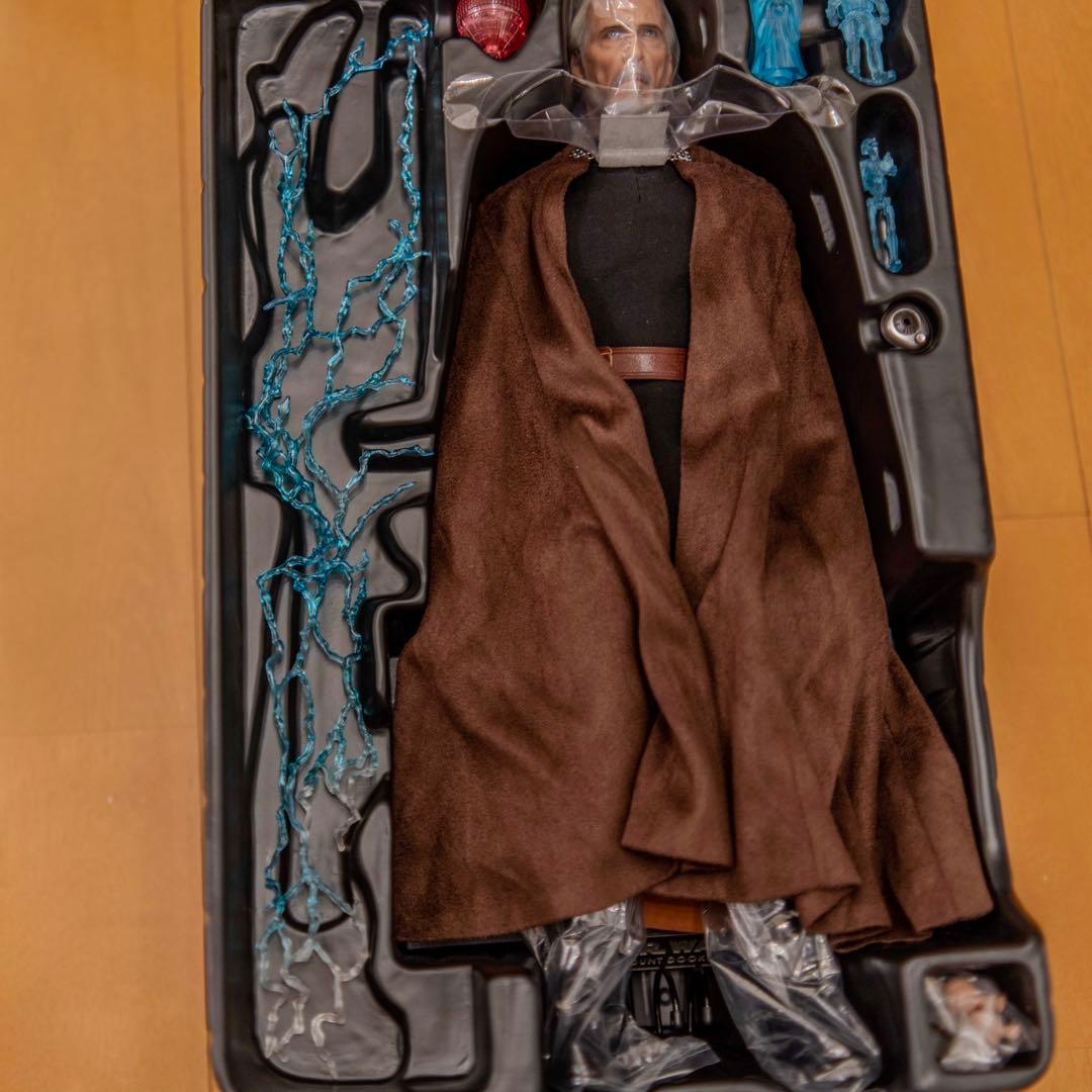 ホットトイズ ドゥークー伯爵 スターウォーズ クローンの攻撃 1/6