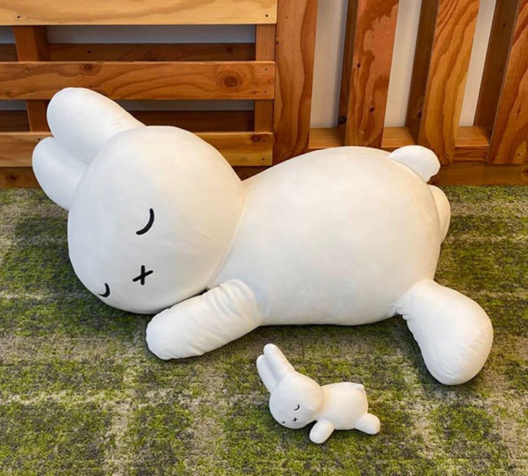 ブルーナ すやすやフレンド おうちでリラックス うさぎ