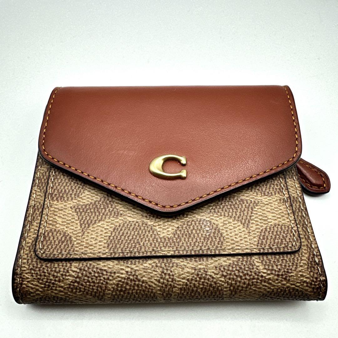 COACH 三つ折り財布 ミニ財布 シグネチャー柄コンビデザイン Cロゴ