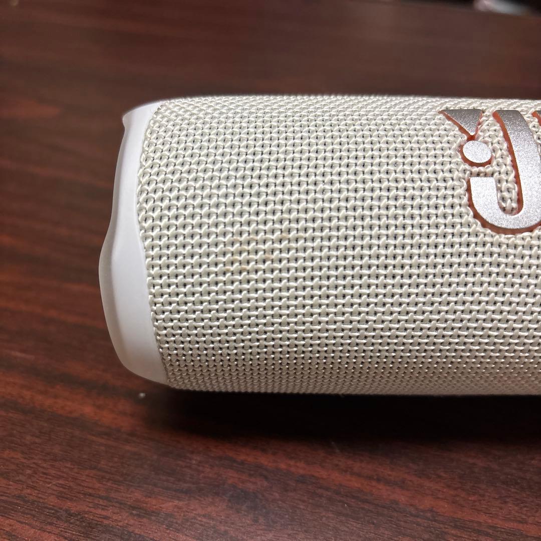 JBL FLIP6 付属品あります！