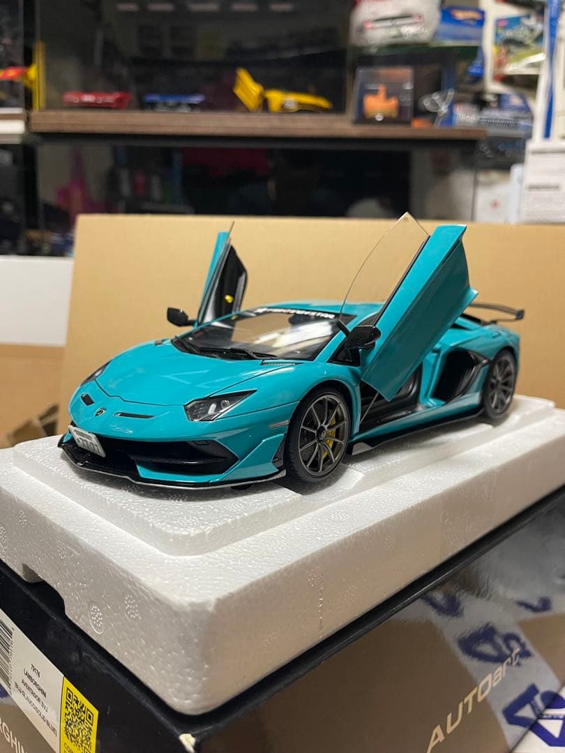 Autoart Lamborghini Aventador SVJ 水色