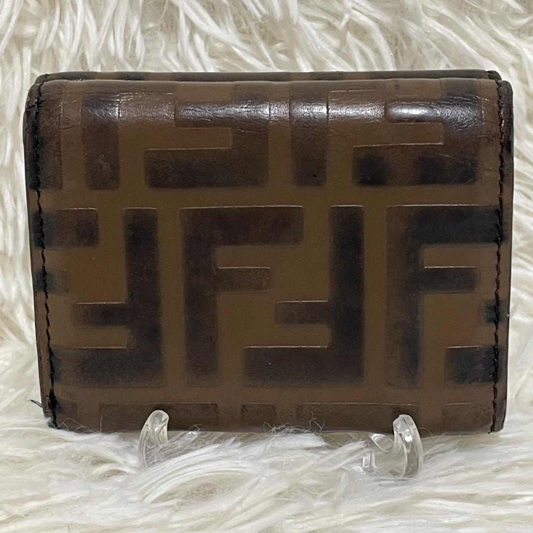 フェンディ　エフイズ　ズッカ　エンボス　コンパクトウォレット　三つ折り 財布