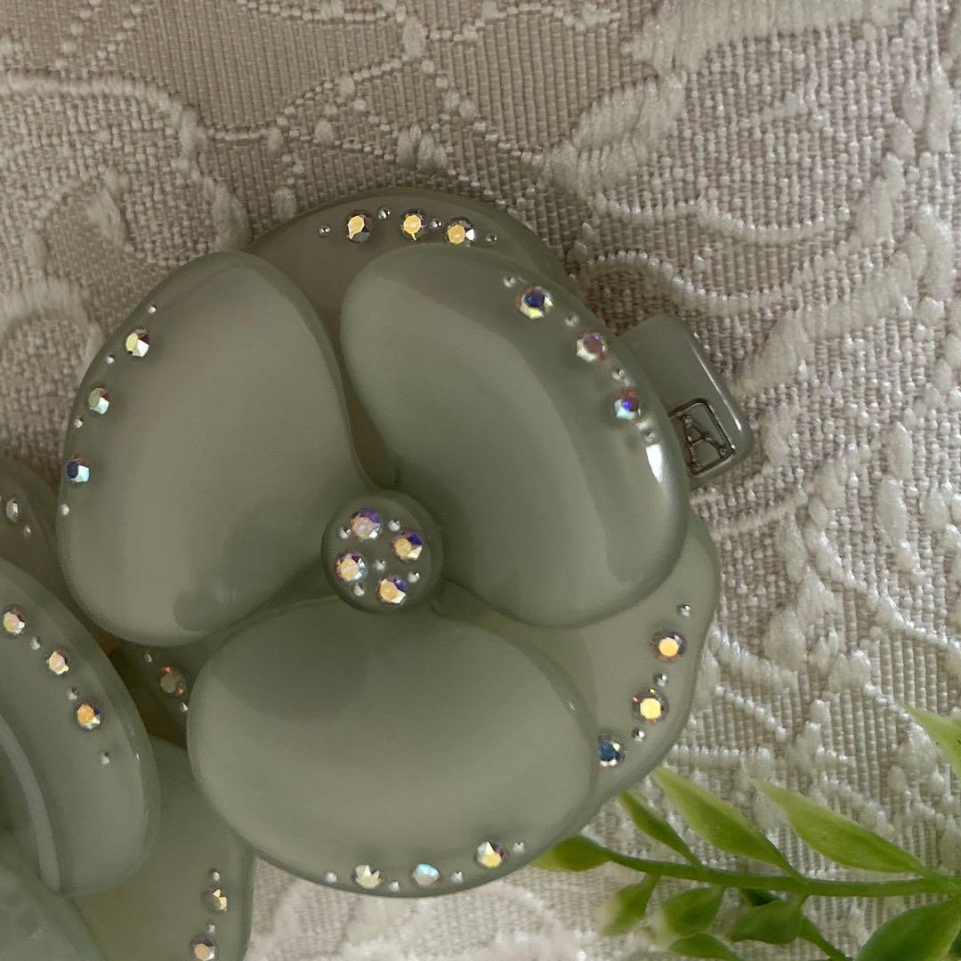 アレクサンドルドゥパリ　双子カメリア　バレッタ