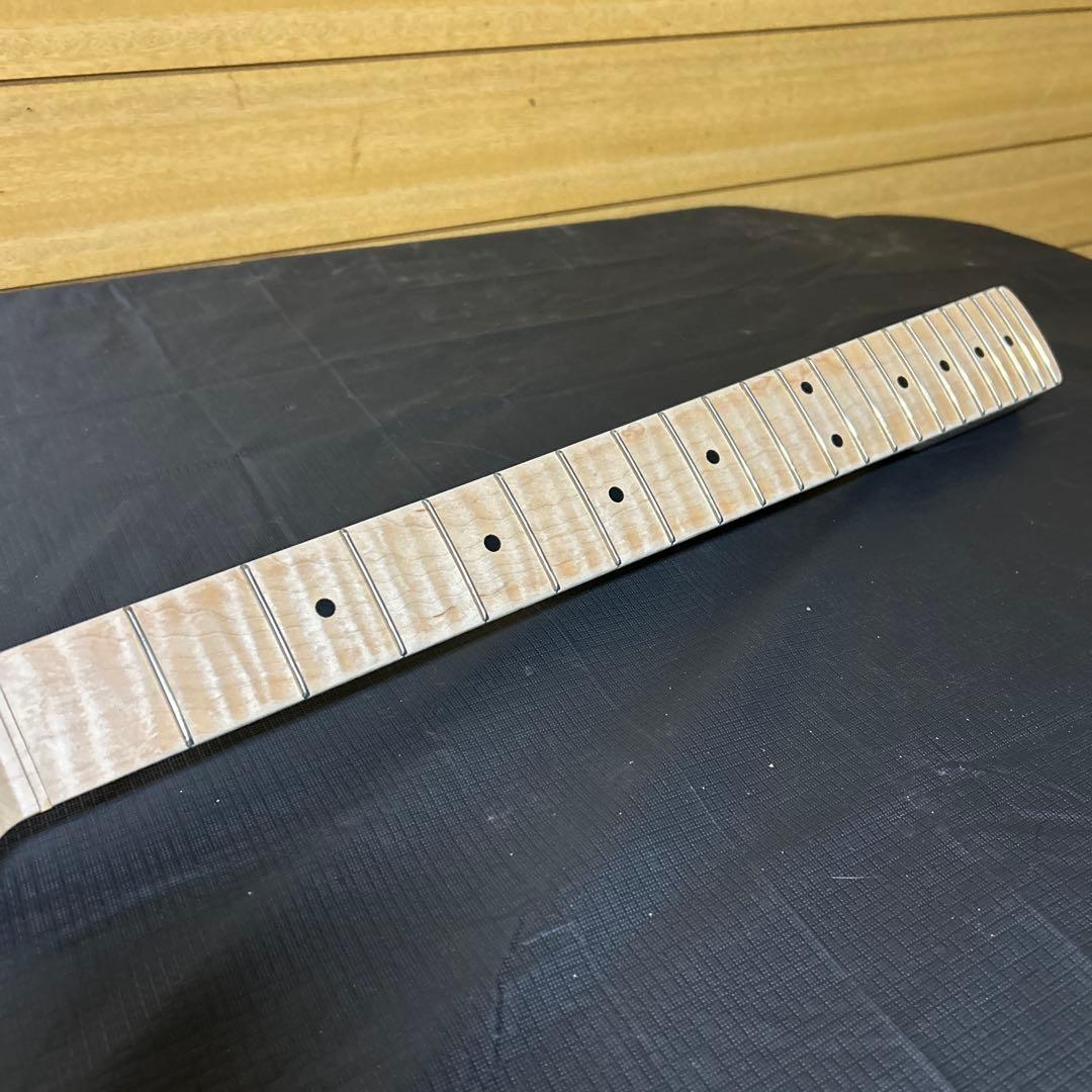 【希少】ストラトキャスター ネック フレイムメイプル