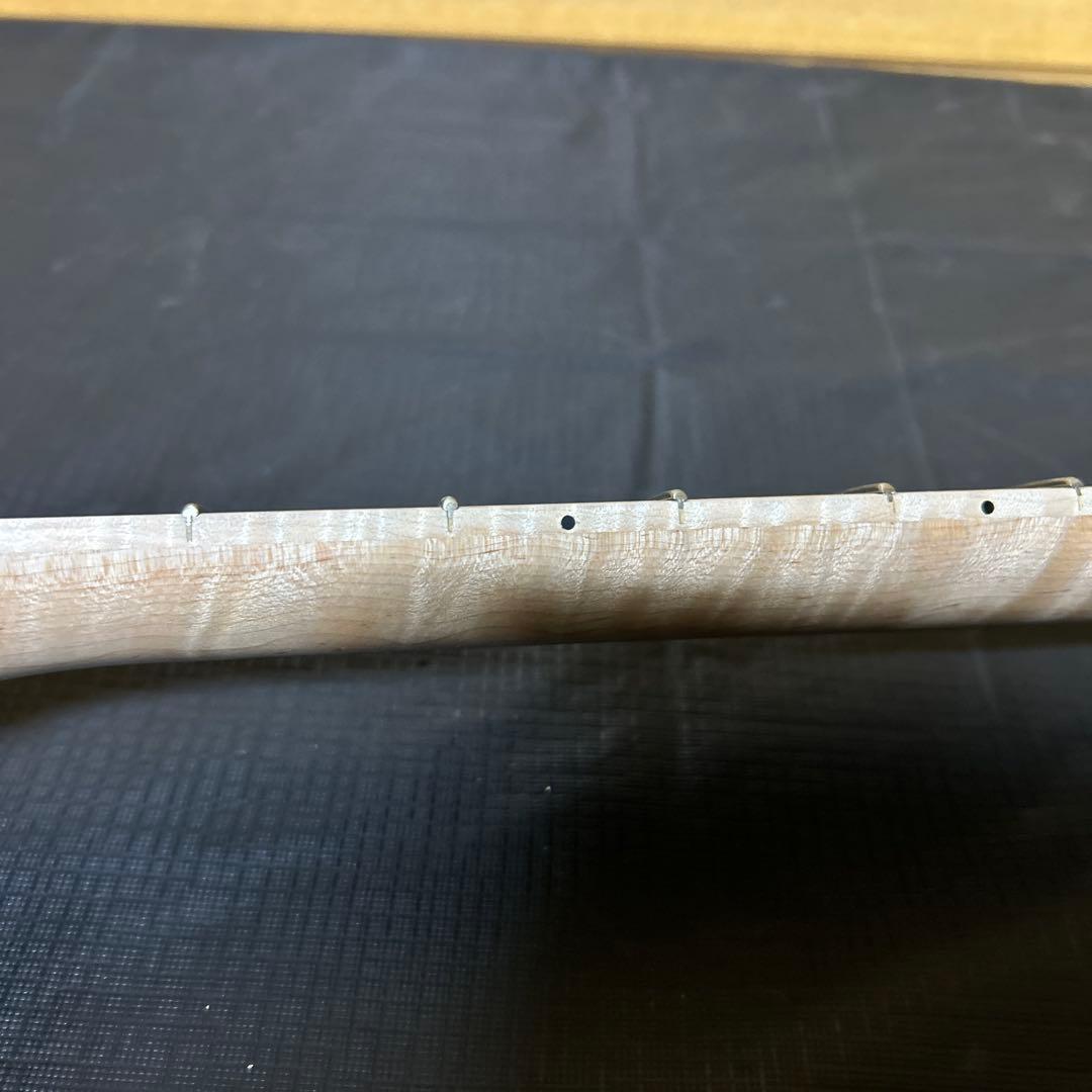 【希少】ストラトキャスター ネック フレイムメイプル