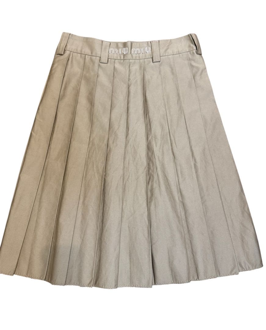 miumiu プリーツチノスカート 38