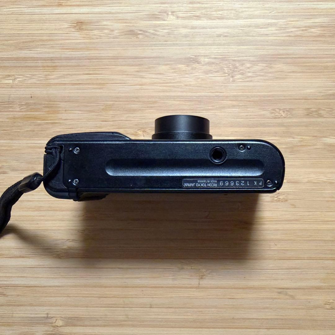 【RICOH GR10】コンパクトフィルムカメラ　ブラック　ケース付