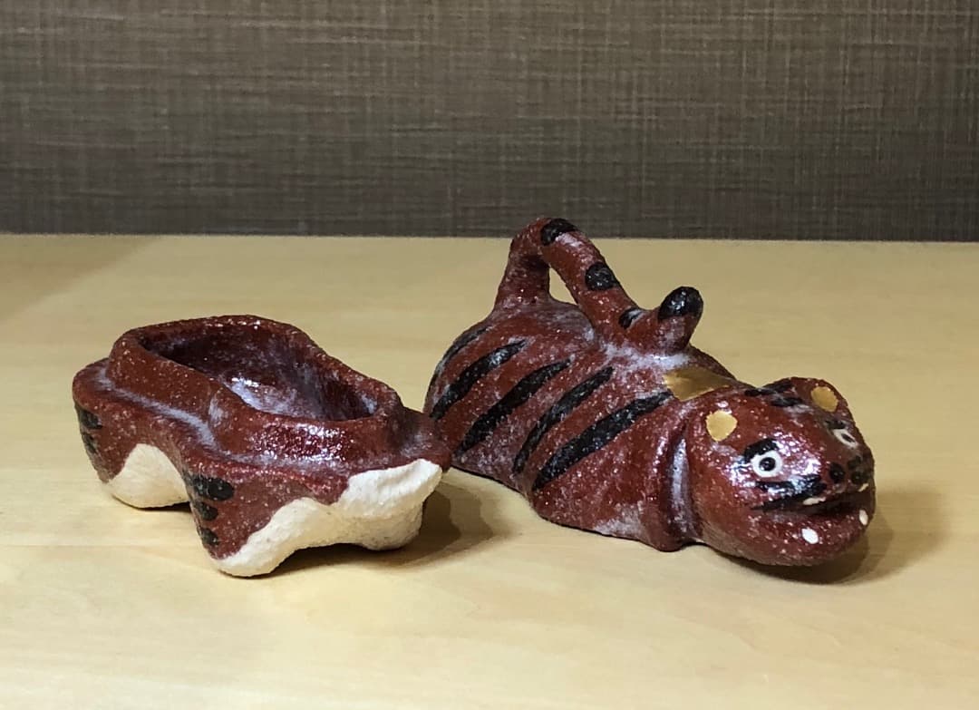 兵庫県　澤田博之作　虎　香合　無傷　共箱　古物。