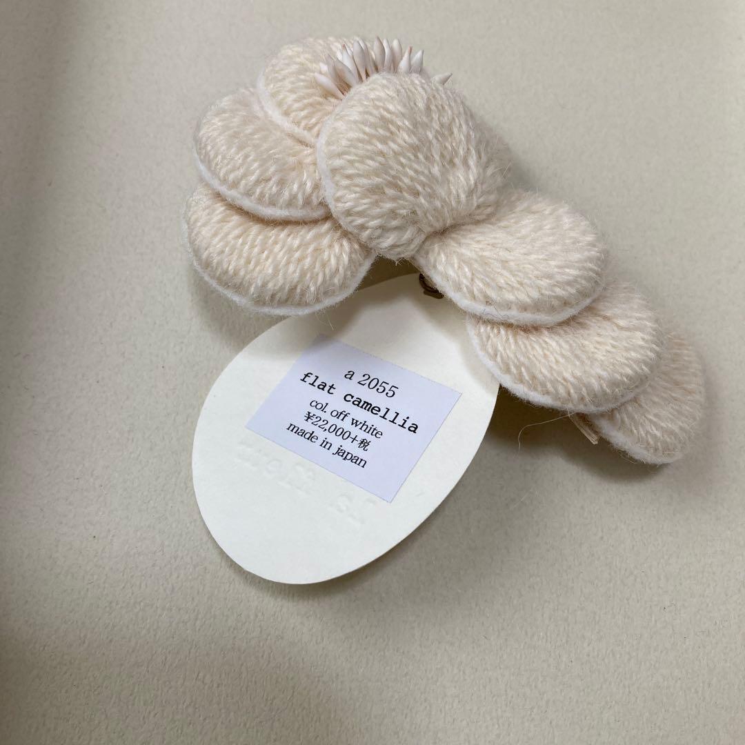 la fleur ミナペルホネン カメリア ブローチ