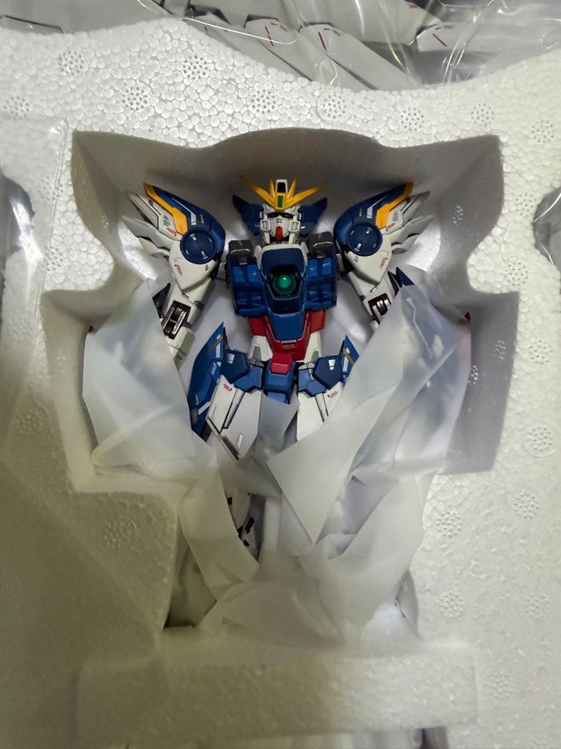 メタルコンポジット ウイングガンダムゼロ(EW版) NobleColorVer.