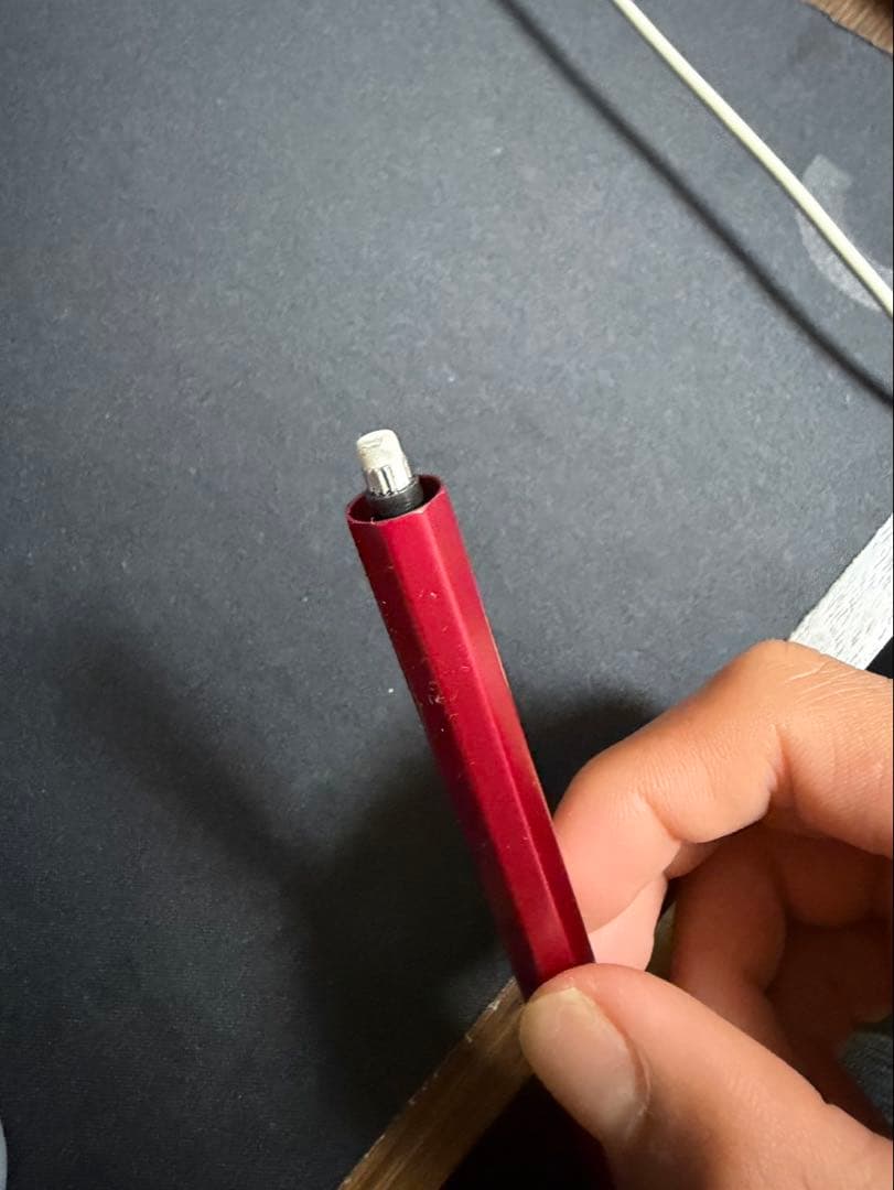 カビェコスペシャルレッド、箱あり