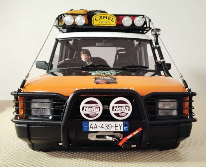 ホビーラジコン 1/10 Land Rover Discovery1 Axial RC4WD