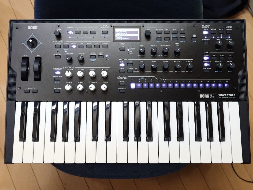 KORG Wavestate シンセサイザー