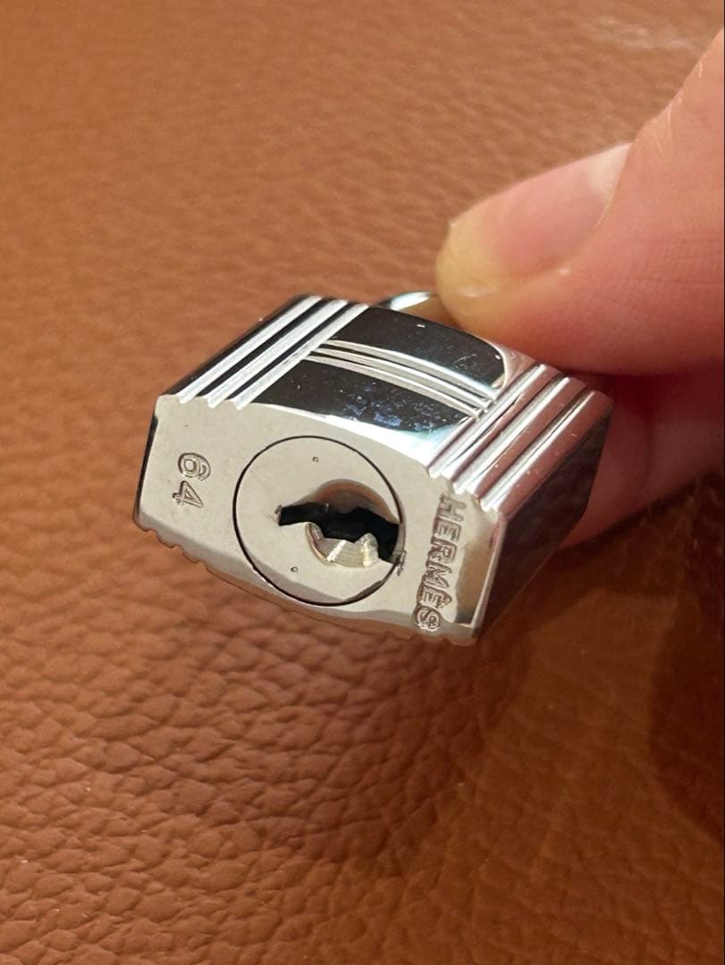 正規品　HERMES エルメス　カデナ　キー　鍵　パドロック
