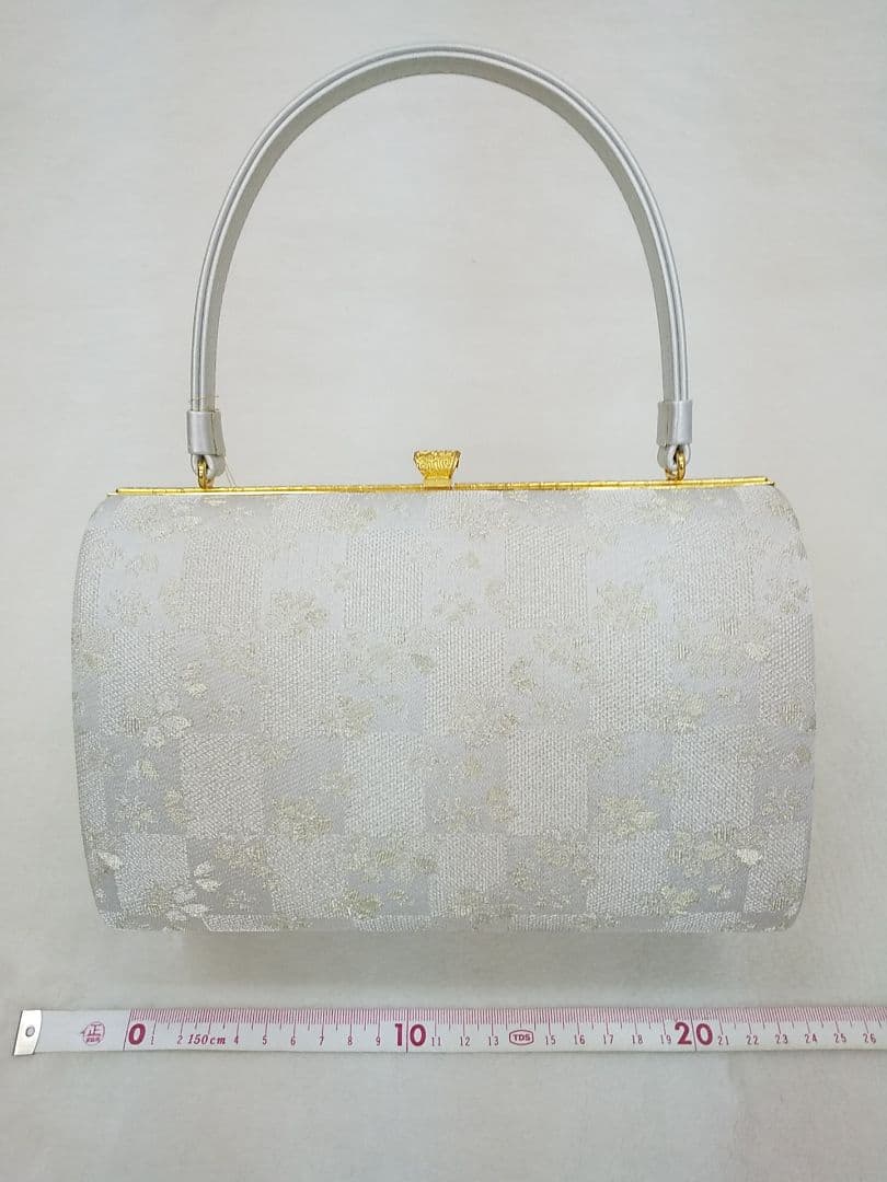 留袖、訪問着等 礼装用 金銀の市松模様の バックと 草履セット