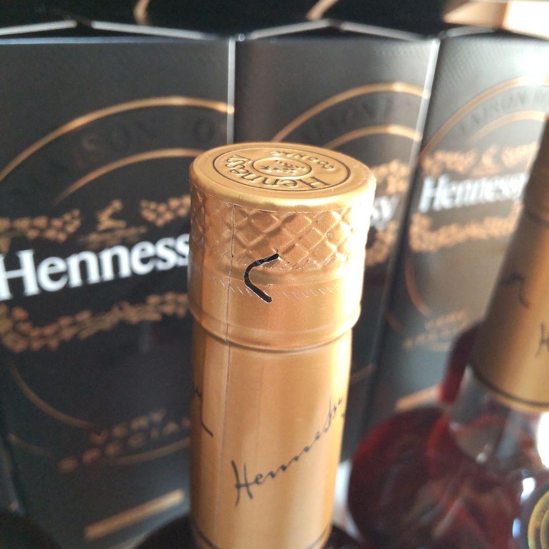 Hennessy VS コニャック 4本セット 箱付き　700ml 40％