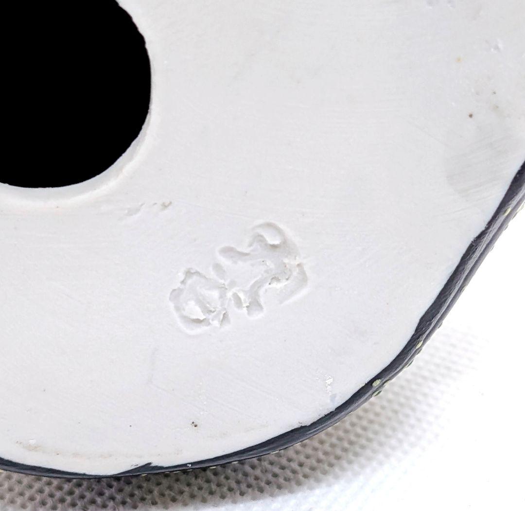 九谷焼　招き猫　スコティッシュフォールド　子猫　金彩黒盛り　花柄　左手あげ開運