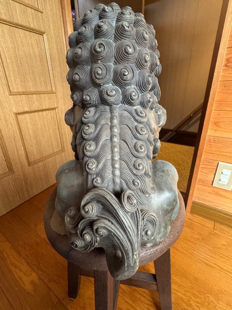 彫刻　獅子　シーサー　石　唐獅子牡丹