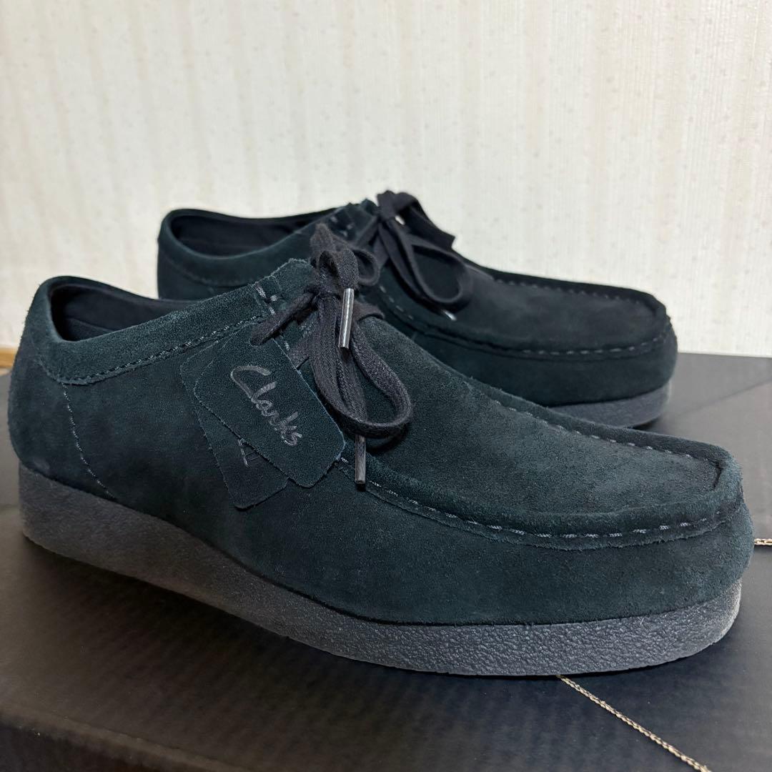 Clarks ワラビー エヴォウォータープルーフ　（ブラックスエード）