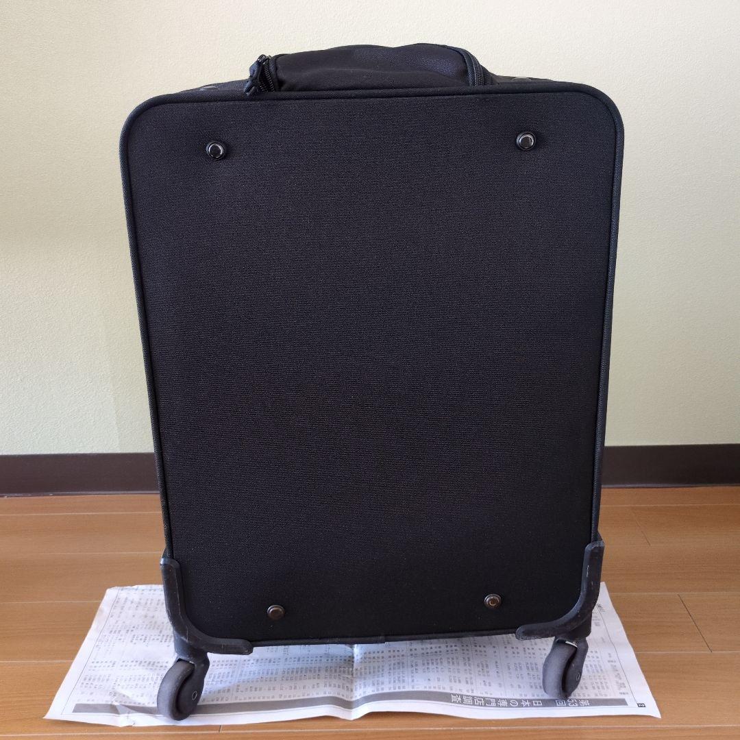 【廃盤品】 無印良品 半分の厚みで収納できる キャリーケース S 機内持込可