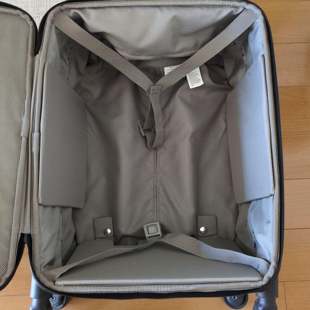 【廃盤品】 無印良品 半分の厚みで収納できる キャリーケース S 機内持込可