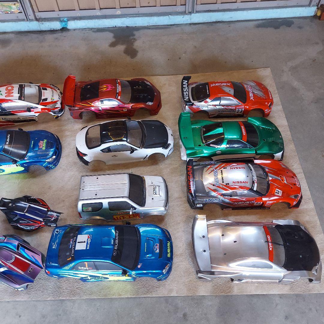 ラジコンカーボディ12台セット　ジャンク